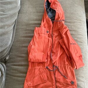 Orange Columbia raincoat size m